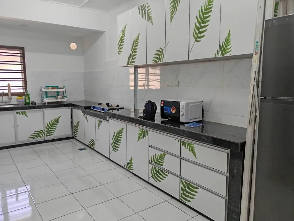 Favourite Homestay Melaka - 8Pax,4Br,4Bath
